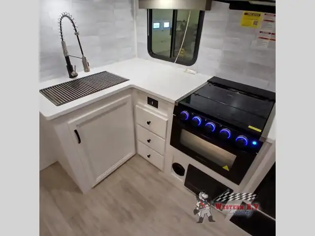 2024 Palomino SolAire 258RBSS - Photo 28