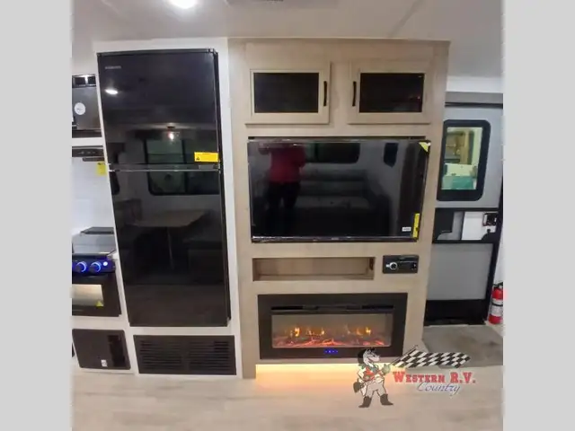 2024 Palomino SolAire 258RBSS - Photo 31