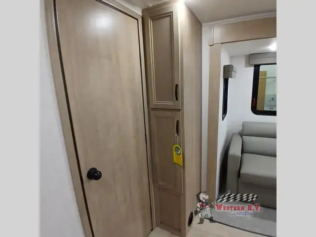 2024 Palomino SolAire 258RBSS - Photo 37