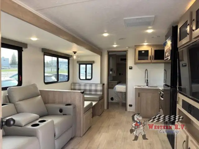 2025 Palomino SolAire 2580RBSS - Photo 16