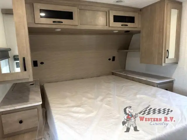 2025 Palomino SolAire 2580RBSS - Photo 17