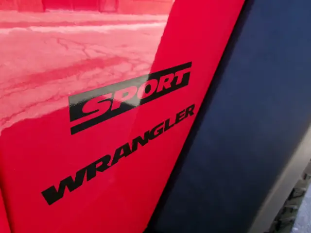 2016 Jeep Wrangler Sport CERTIFIED | 4X4 | 6-SPEED - Photo 15