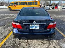 2009 Lexus LS460 - Photo 2