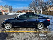 2009 Lexus LS460 - Photo 4