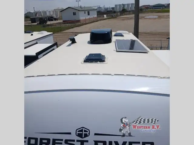 2025 Palomino SolAire 2085BHS - Photo 12