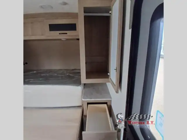 2025 Palomino SolAire 2085BHS - Photo 21