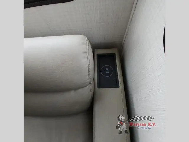 2025 Palomino SolAire 2085BHS - Photo 27