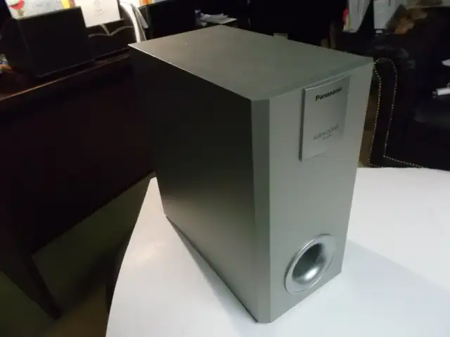 PANSONIC SUBWOOFER SYSTEM NEW - Photo 2