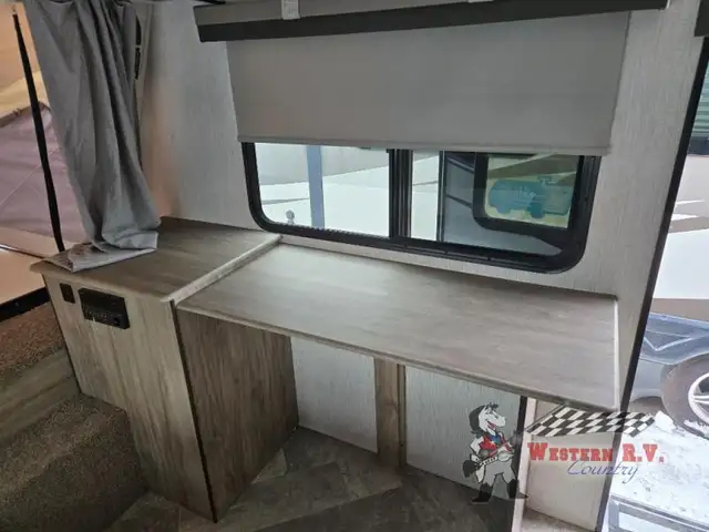 2021 Palomino SolAire 185X - Photo 13