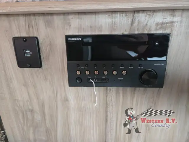 2021 Palomino SolAire 185X - Photo 15