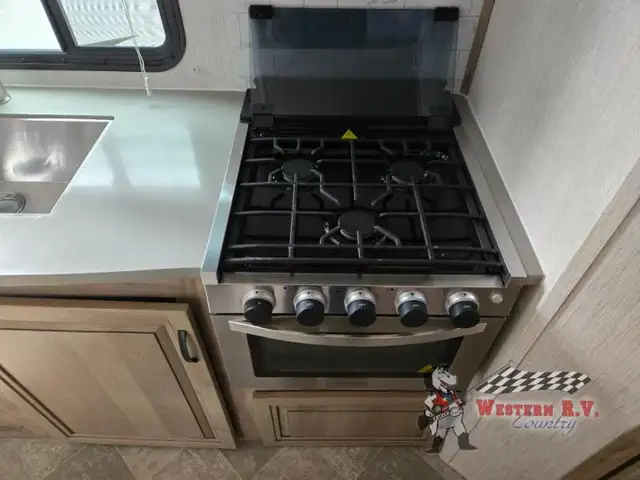 2021 Palomino SolAire 185X - Photo 25