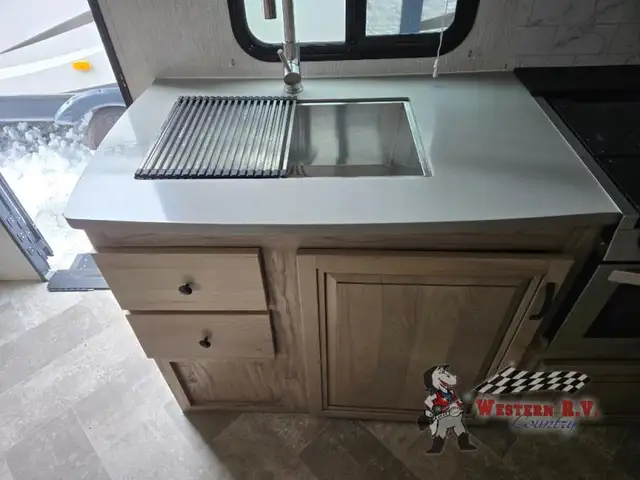 2021 Palomino SolAire 185X - Photo 26