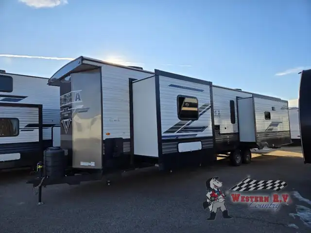 2024 Palomino Puma Destination 38RLQ - Photo 3