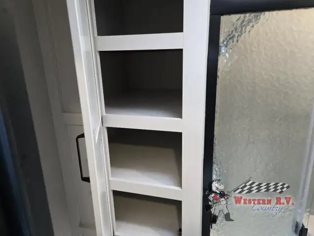 2024 Palomino Puma Destination 38RLQ - Photo 22