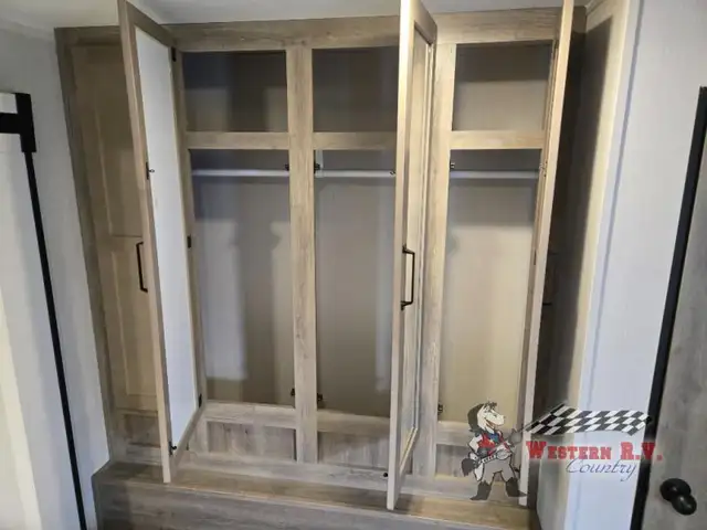 2024 Palomino Puma Destination 38RLQ - Photo 26