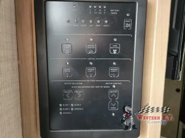 2025 Palomino SolAire 2085BHS - Photo 9