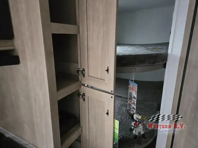 2025 Palomino SolAire 2085BHS - Photo 15