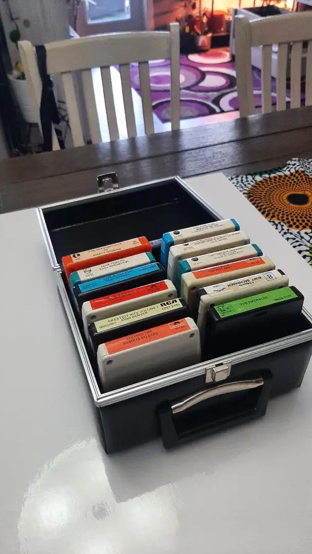 8-TRACKS FOR SALE. GOOD SHAPE! NICE SELECTION! - Photo 4