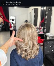 HIRING / CHAIRS FOR RENT (BEAUTY SALON)