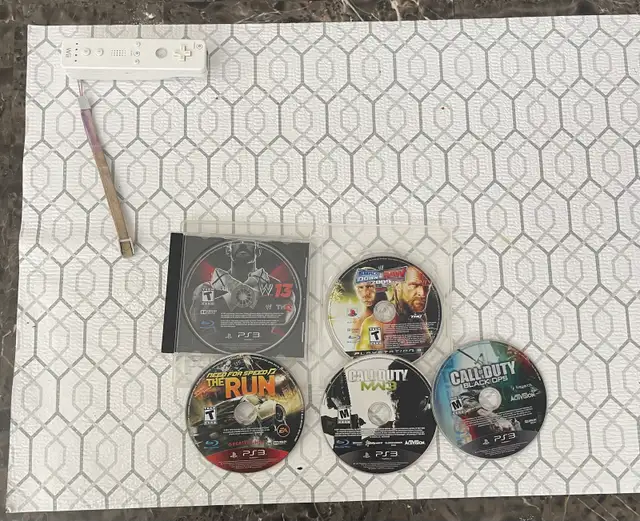 PS3 Super Slim w/games - Photo 2