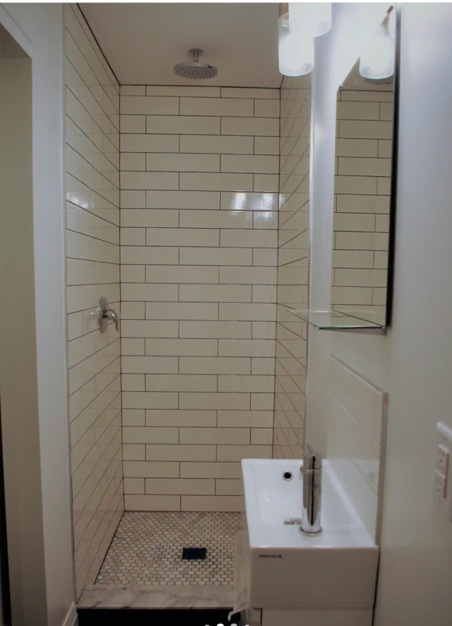 One bedroom basement apartment in the Junction - Photo 4