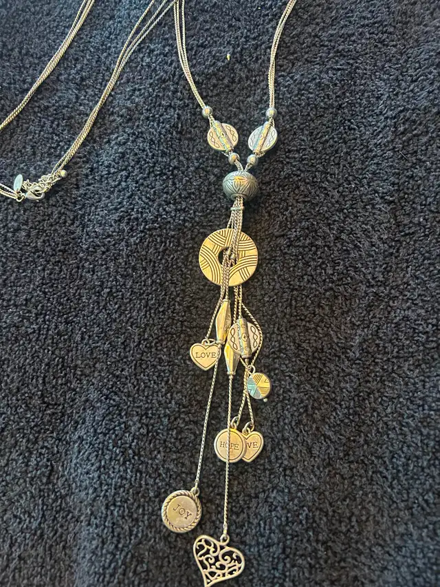 Costume Jewelry - Photo 3