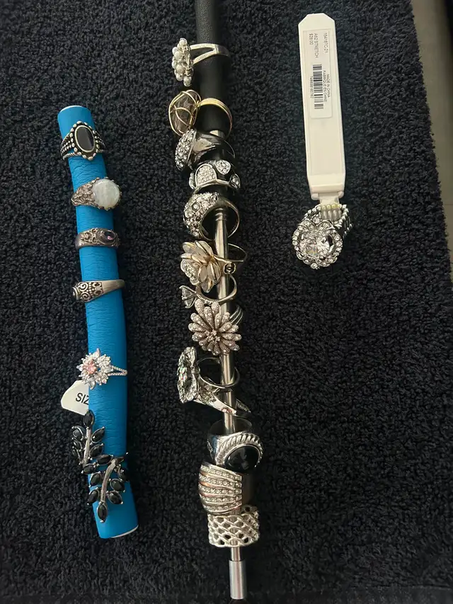 Costume Jewelry - Photo 8