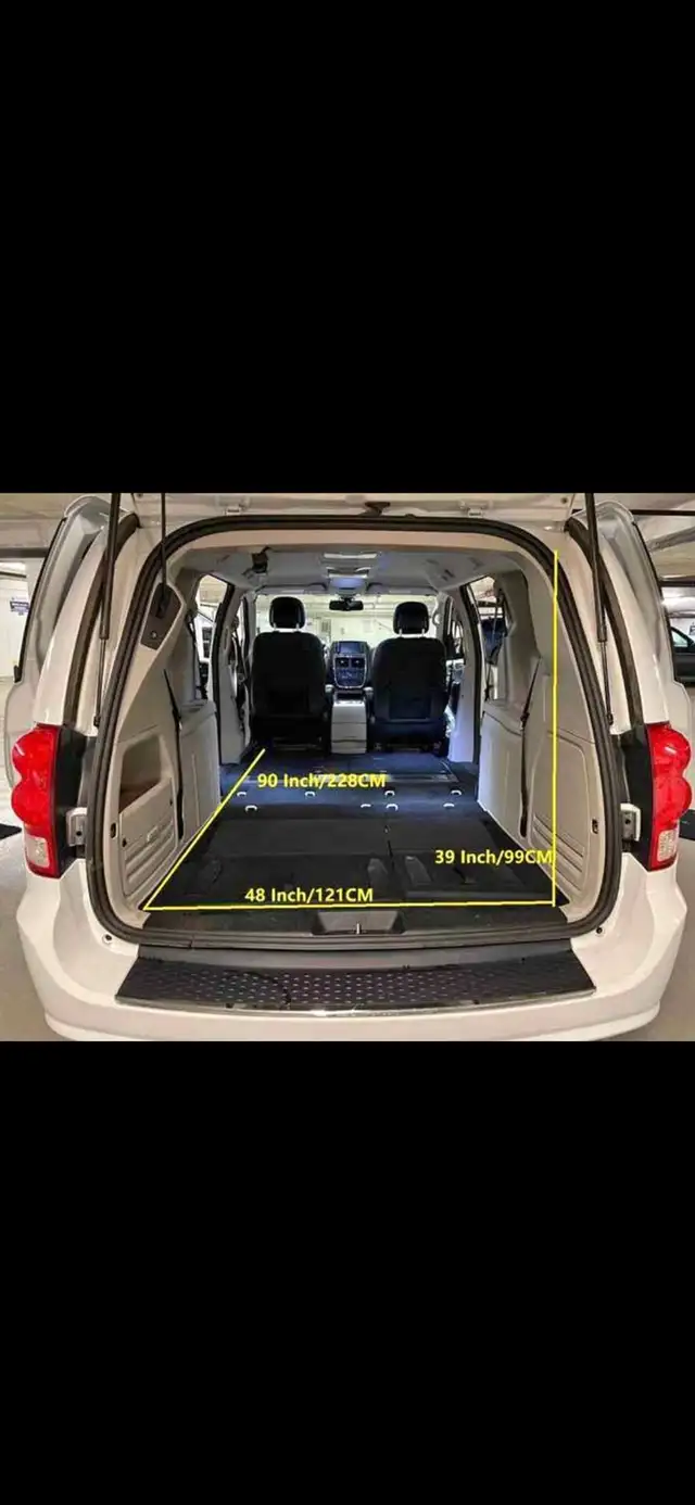 EXPRESSRIDES - MISSISSAUGA TORONTO-TO- MONTREAL CITY - Photo 3