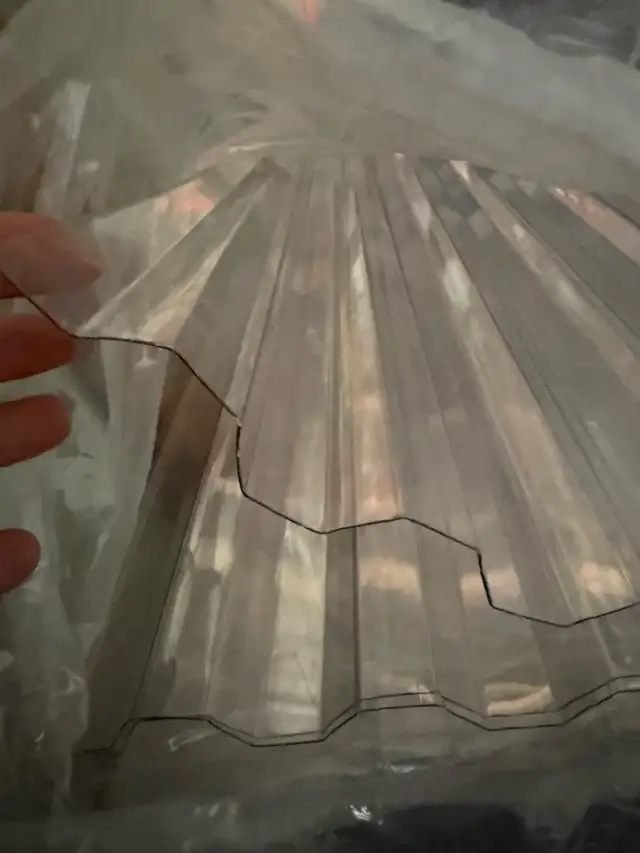 4'ft by 20'ft long.  Clear roofing panels. 6mm