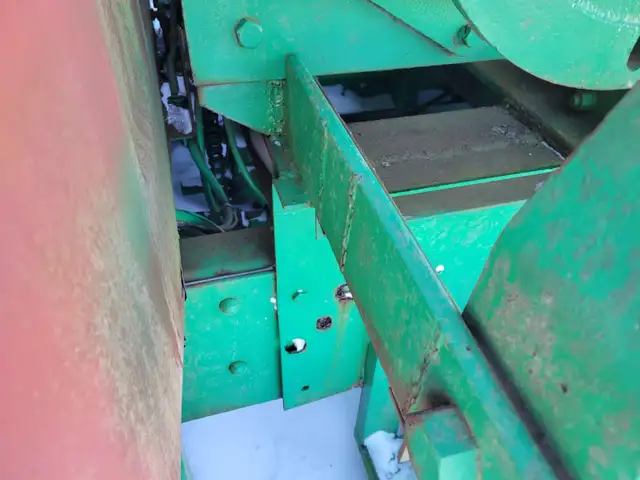 B Model Mack - Photo 3