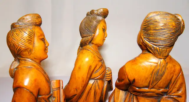 Antique Chinese Treasurers! 3 finely hand-carved women figures - Photo 3