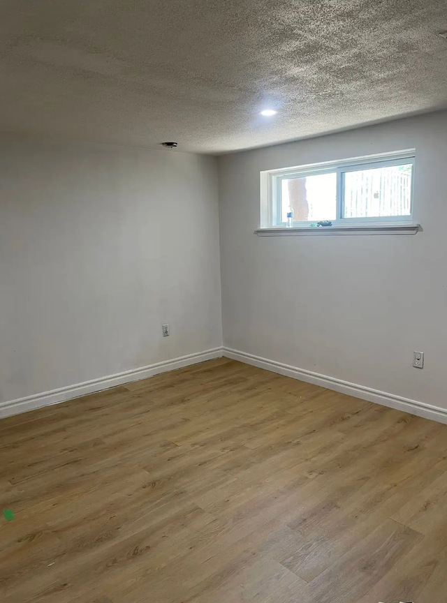 House For Rent $4000 Upper Level 2 Basement Apartments $3500 - Photo 4