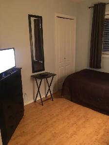 Fully furnished room for rent $600 month.  No D.D required! - Photo 2