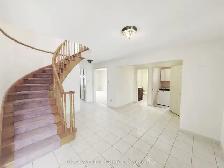 Detached Home for Sale - Prime Oakville Location! - Photo 4