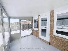 Detached Home for Sale - Prime Oakville Location! - Photo 7