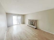 Detached Home for Sale - Prime Oakville Location! - Photo 8