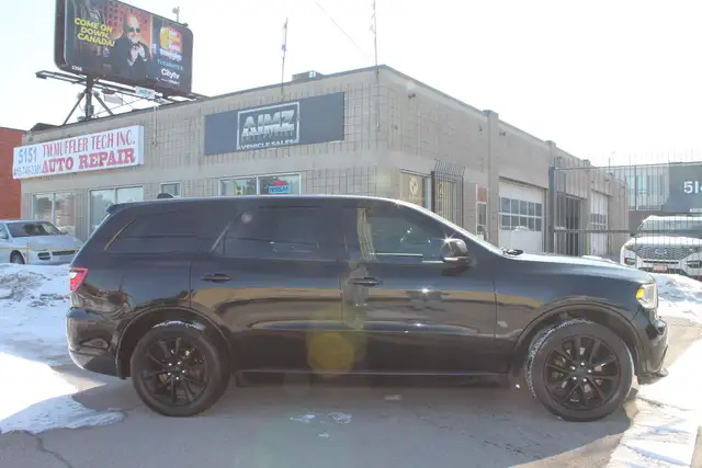 2017 Dodge Durango R/T Plus - Photo 2