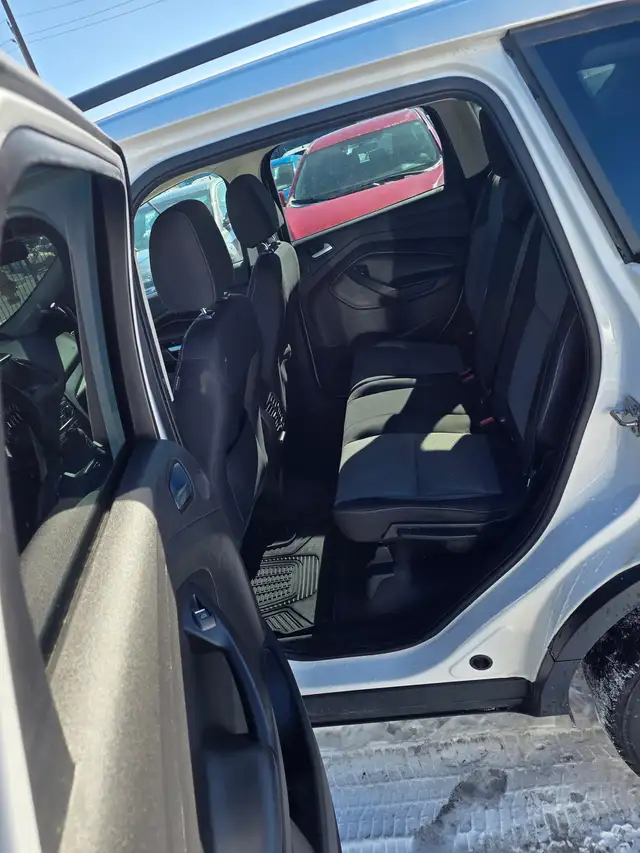 2017 Ford Escape SE - Photo 6