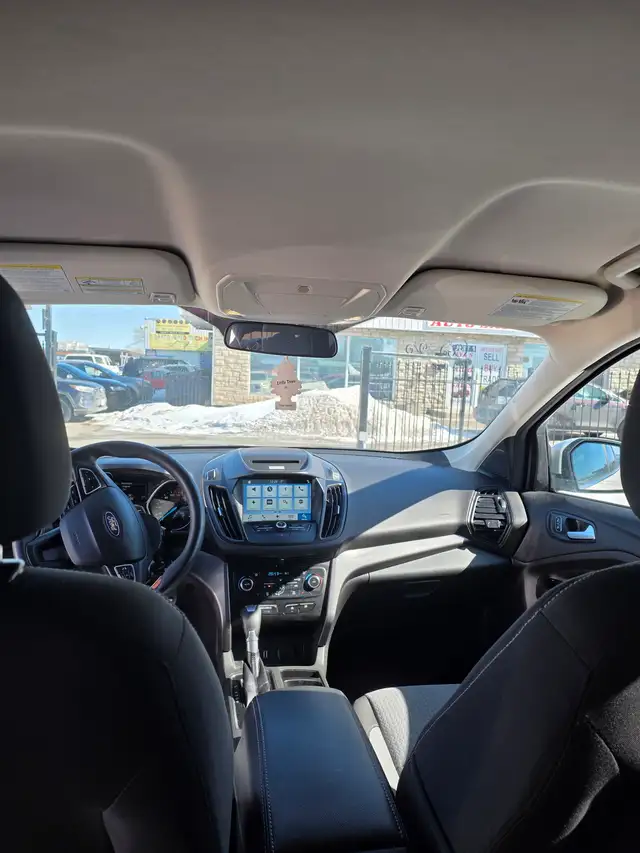 2017 Ford Escape SE - Photo 7