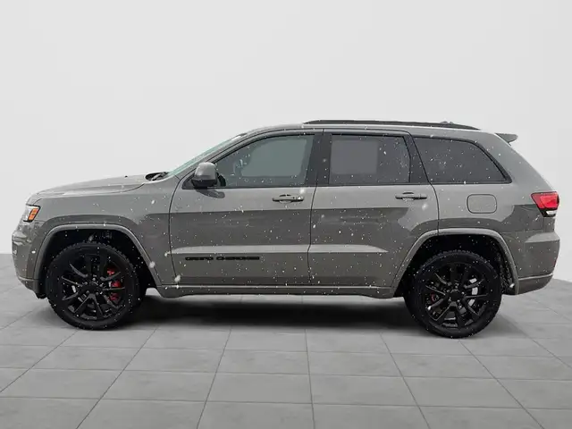 2021 Jeep Grand Cherokee Laredo Altitude | Sunroof | Premium... - Photo 5