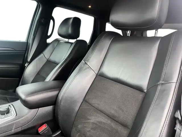 2021 Jeep Grand Cherokee Laredo Altitude | Sunroof | Premium... - Photo 9