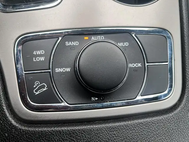 2021 Jeep Grand Cherokee Laredo Altitude | Sunroof | Premium... - Photo 17