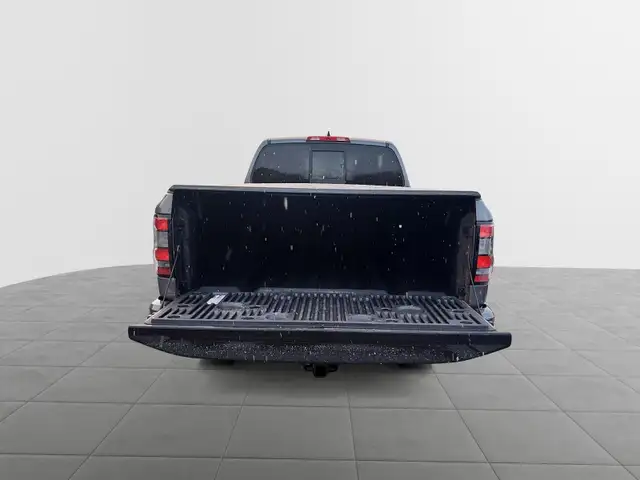 2022 Nissan Frontier SV SV | Crew Cab 4x4 | 3.8L V6 - Photo 8