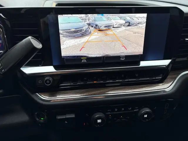 2025 Chevrolet Silverado 1500 LT - Photo 14