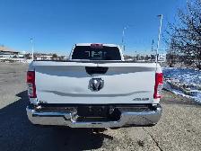 2020 Ram 3500 Tradesman 4x4 Crew Cab 6'4' Box - Photo 8