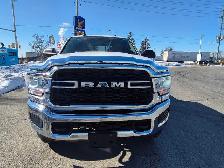 2020 Ram 3500 Tradesman 4x4 Crew Cab 6'4' Box - Photo 9