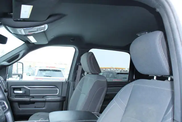 2023 RAM 3500 Big Horn - Photo 11