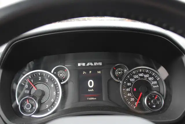 2023 RAM 3500 Big Horn - Photo 14