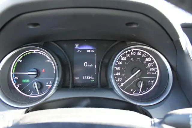 2024 Toyota Camry HYBRID SE - Photo 9