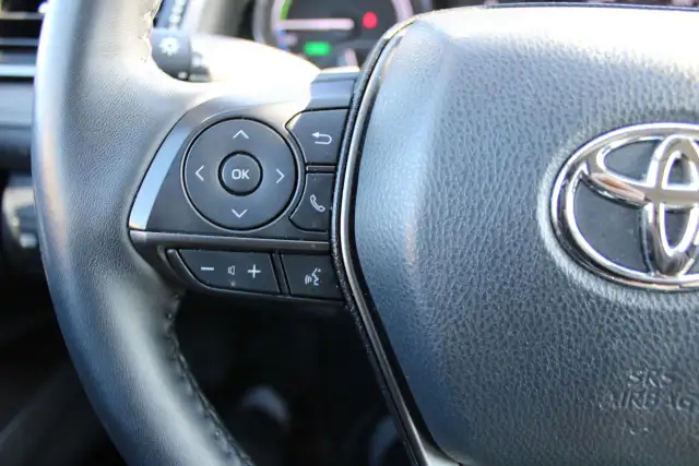 2024 Toyota Camry HYBRID SE - Photo 13